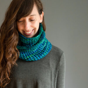 Crispy Cowl for the Holidays – Elizabeth Smith Knits