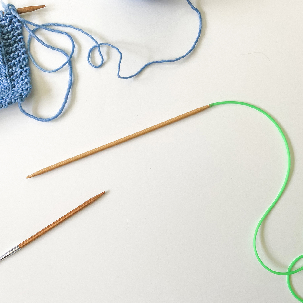 Put your knitting on hold with stitch holders - Knitandnote